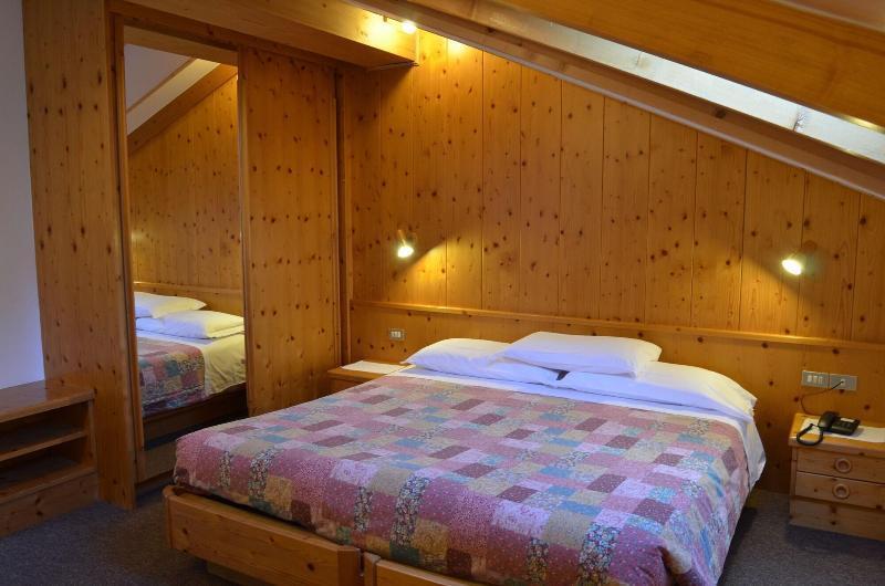 קאמפיטלו די פאסה Hotel Ladina מראה חיצוני תמונה