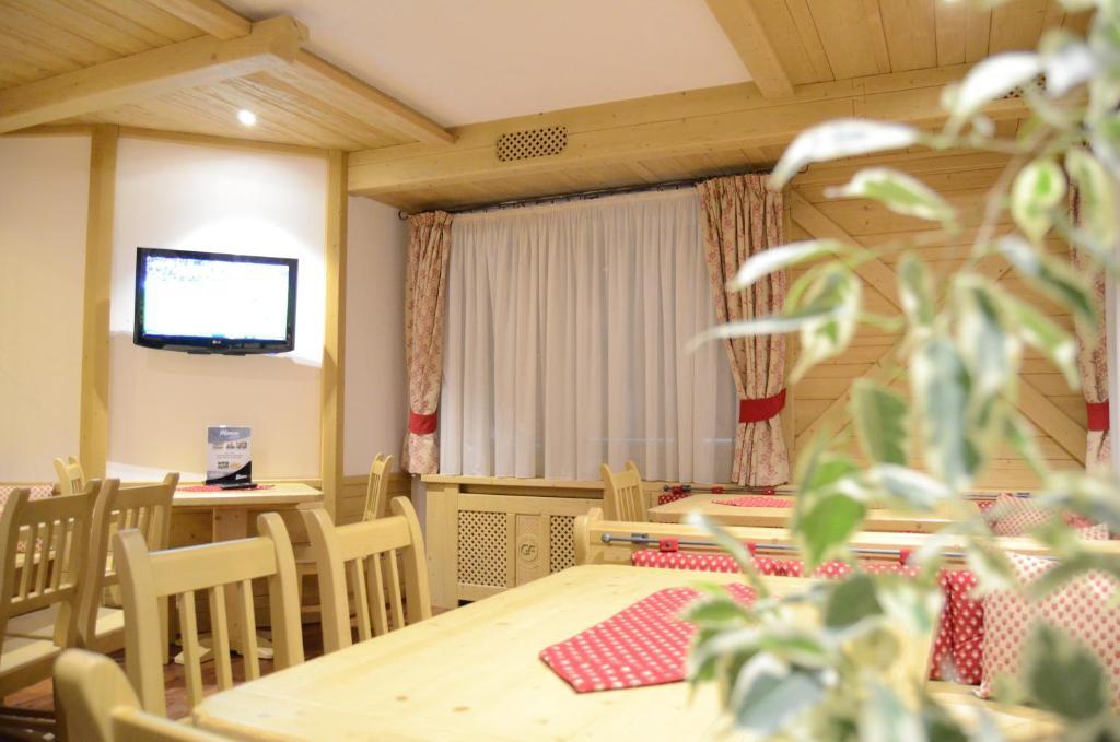 קאמפיטלו די פאסה Hotel Ladina מראה חיצוני תמונה