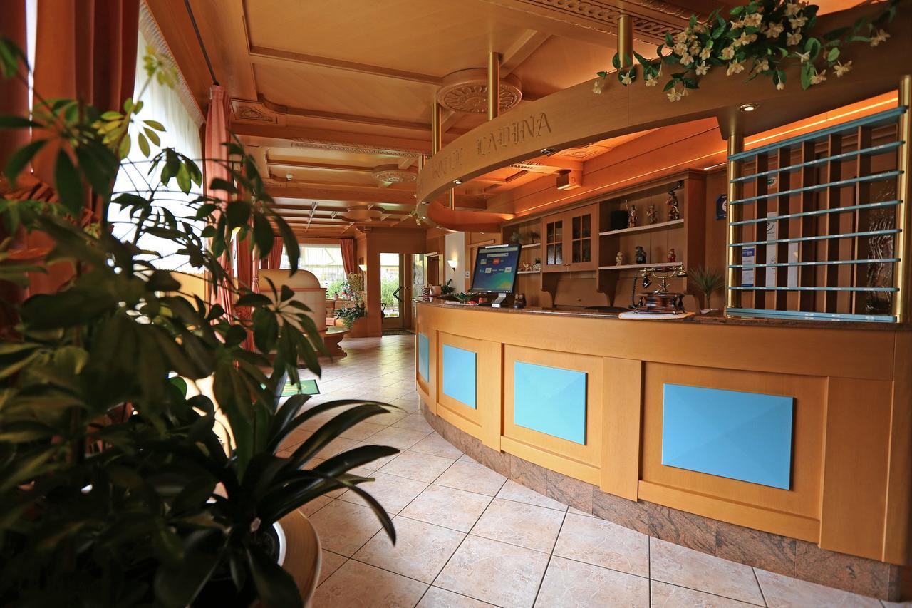 קאמפיטלו די פאסה Hotel Ladina מראה חיצוני תמונה